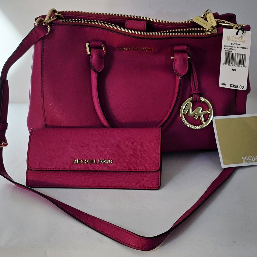 Michael Kors Pink Handbag and Wallet Set - Picture 3 of 12